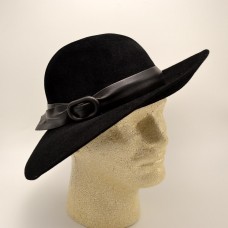Black Wool Betmar New York Hat With Matching Leather Accent Ladies Vtg Sz M EUC  eb-14479685
